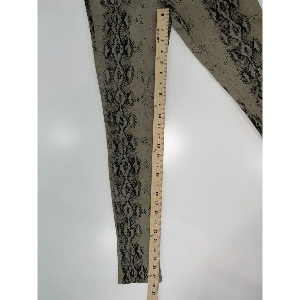 Easel Los Angeles Women's Snakeskin Stretch Skinny‎ Pants Size Small